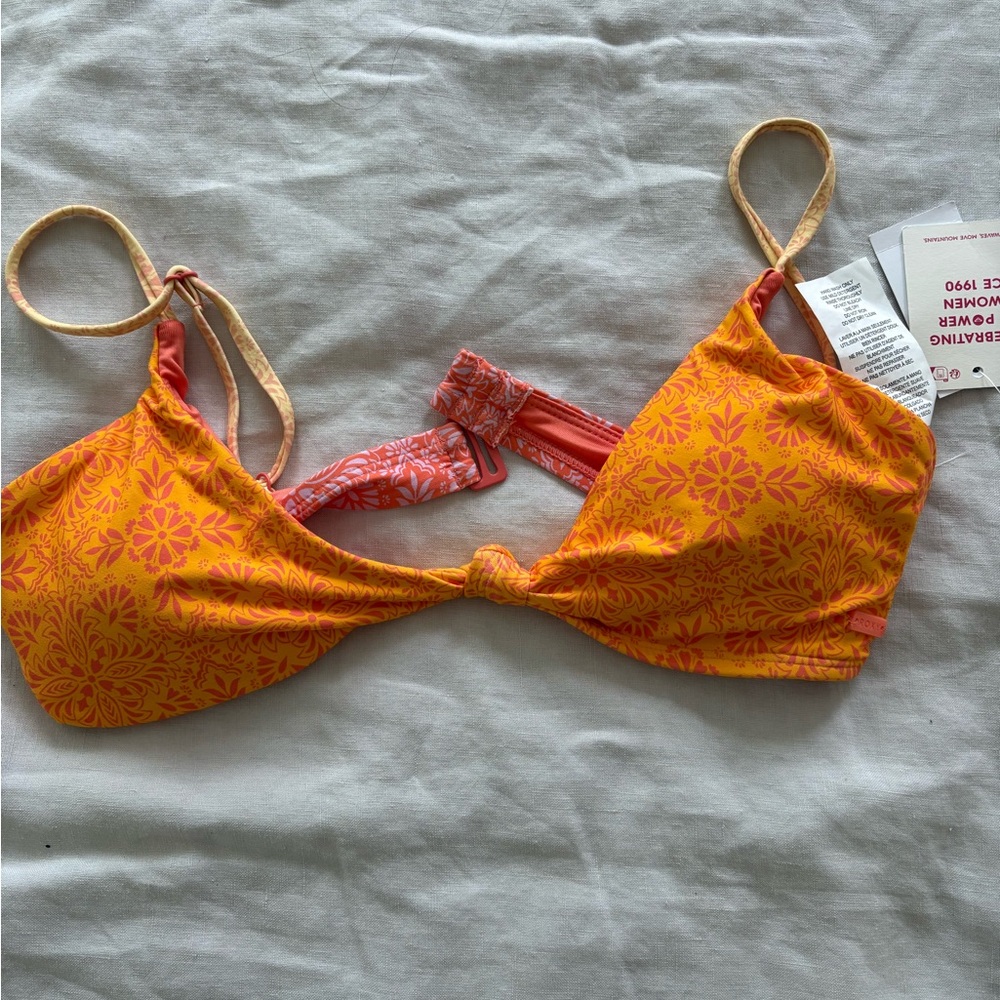 NWT Roxy Orange Floral Print Bikini Top